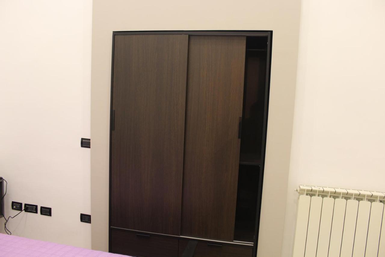 Apartamento La Piazza - Garibaldi 2.6 Nápoles Exterior foto